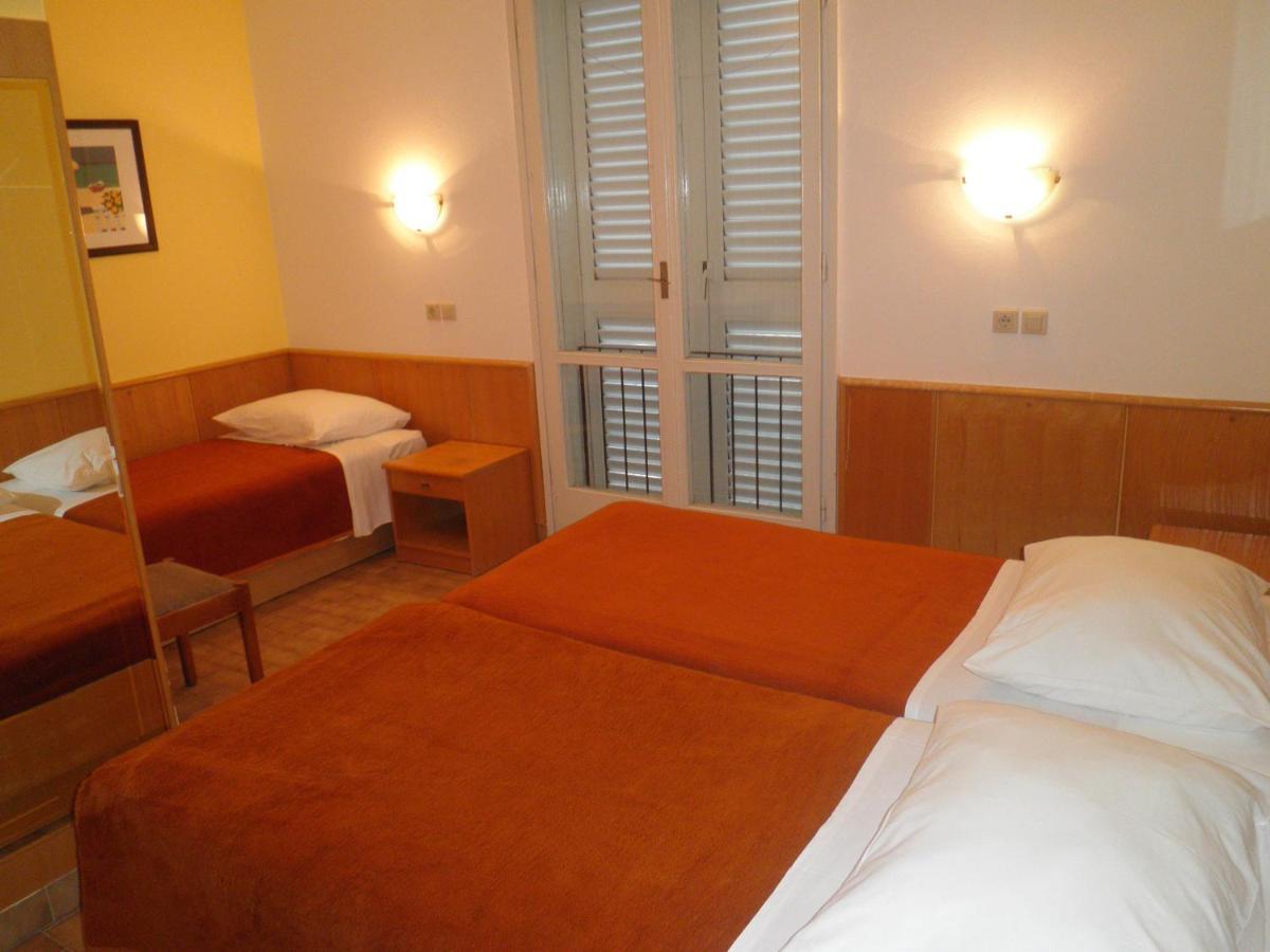 Hotel Zora Pavilions Primošten Εξωτερικό φωτογραφία